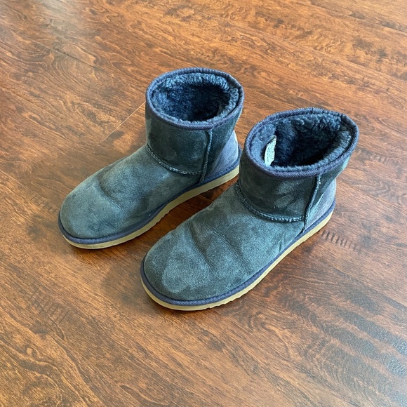 UGG Classic Mini Boots Suede Grey Size W7 - Picture 6 of 12